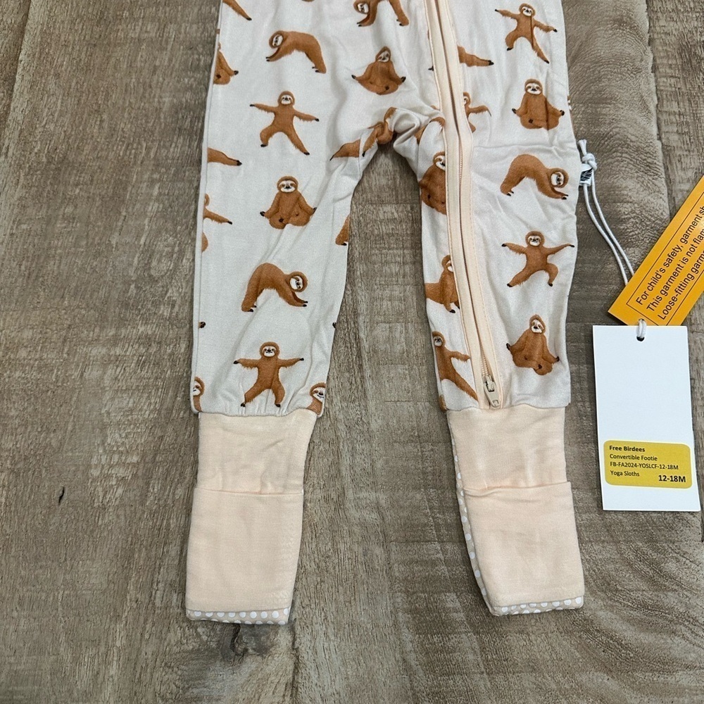 Free Birdees | Yoga Sloths Convertible Footie | 12–18M - Picture 8 of 15